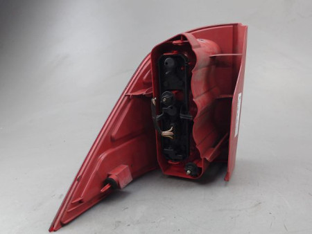 FEU ARRIERE GAUCHE  PEUGEOT 1007