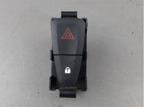 BOUTON DE WARNING DACIA LODGY
