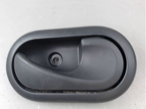 POIGNEE INTERIEURE PORTE AVANT DROIT DACIA DUSTER