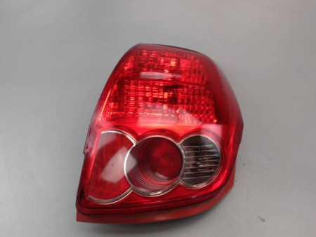 FEU ARRIERE GAUCHE  TOYOTA AURIS