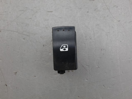 COMMANDE LEVE-GLACE PORTE AVD RENAULT CLIO
