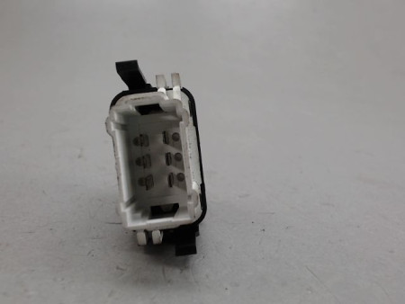 COMMANDE LEVE-GLACE PORTE AVD RENAULT CLIO