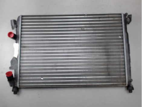 RADIATEUR RENAULT MEGANE