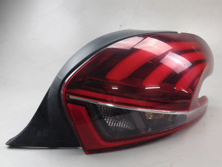 FEU ARRIERE DROIT PEUGEOT 208