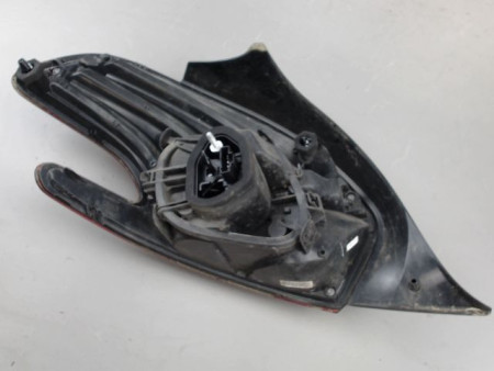 FEU ARRIERE DROIT PEUGEOT 208