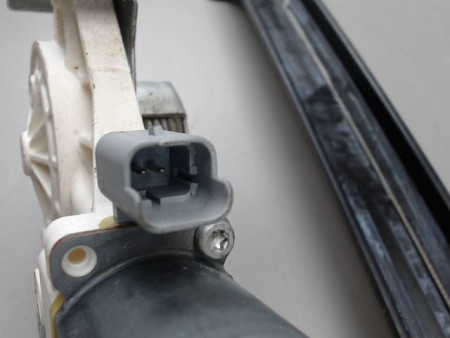 MECANISME LEVE-GLACE AVANT DROIT NISSAN MICRA
