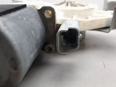 MECANISME LEVE-GLACE AVANT DROIT NISSAN MICRA