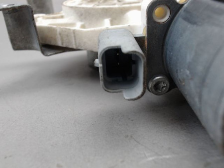 MECANISME LEVE-GLACE AVANT GAUCHE NISSAN MICRA