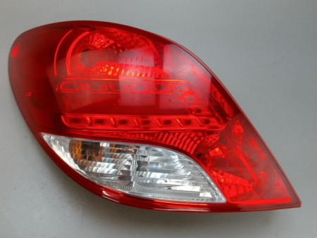 FEU ARRIERE GAUCHE  PEUGEOT 207