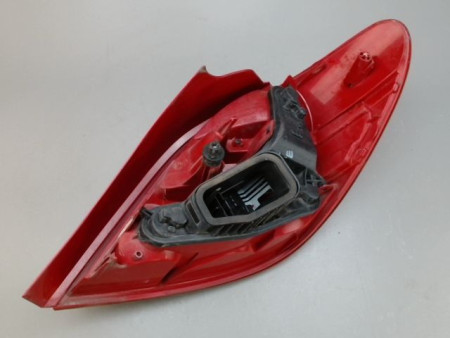 FEU ARRIERE GAUCHE  PEUGEOT 207