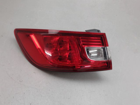 FEU ARRIERE GAUCHE  RENAULT CLIO