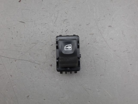 COMMANDE LEVE-GLACE PORTE AVD RENAULT MEGANE
