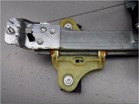 MECANISME LEVE-GLACE AVANT GAUCHE RENAULT CLIO IV ESTATE 2012-2016