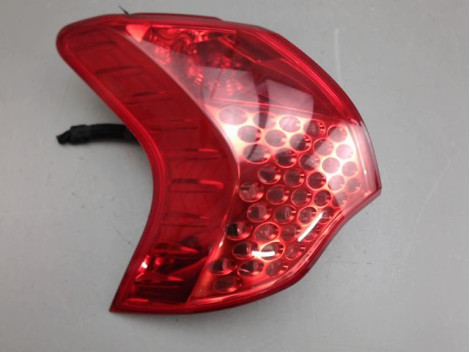 FEU ARRIERE GAUCHE  PEUGEOT 3008