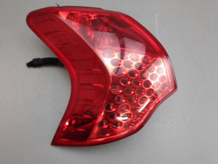 FEU ARRIERE GAUCHE  PEUGEOT 3008