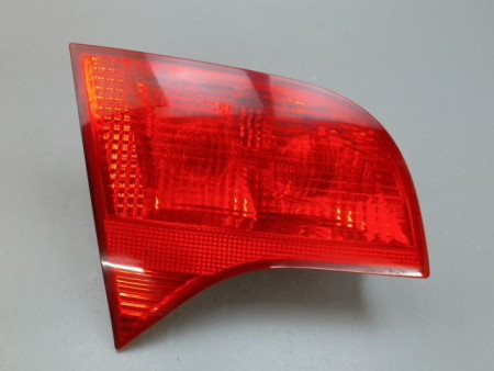 FEU ARRIERE INTERIEUR GAUCHE AUDI A4