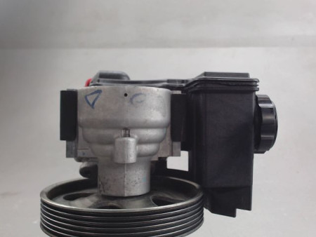 POMPE DIRECTION ASSISTEE PEUGEOT 206
