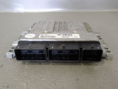 CALCULATEUR MOTEUR RENAULT MEGANE