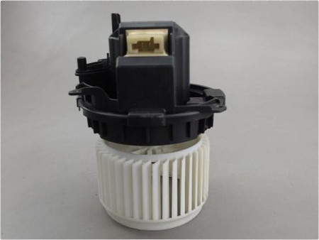 MOTEUR VENTILATEUR CHAUFFAGE RENAULT CLIO