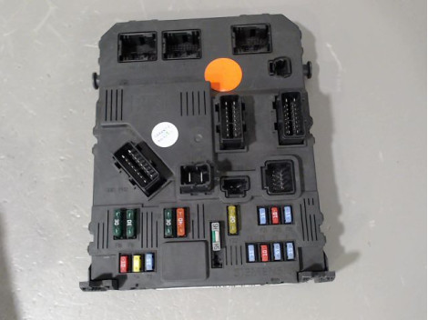 BOITIER GESTION HABITACLE PEUGEOT 206