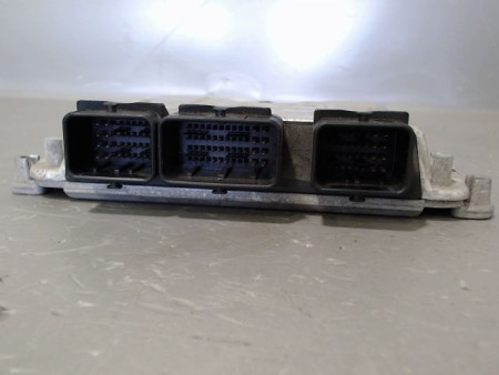CALCULATEUR MOTEUR PEUGEOT 307