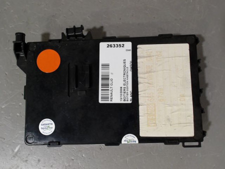 BOITIER GESTION HABITACLE RENAULT CLIO