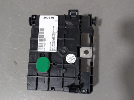 BOITE A FUSIBLES PEUGEOT 307