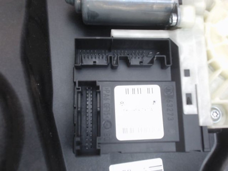 MECANISME LEVE-GLACE AVANT GAUCHE VOLKSWAGEN GOLF