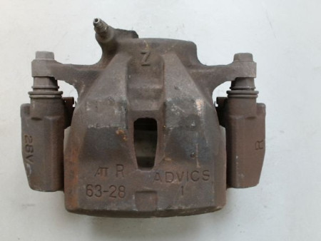 ETRIER DE FREIN AVANT DROIT TOYOTA RAV4