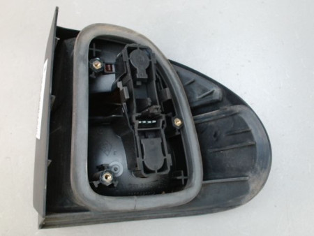 FEU ARRIERE GAUCHE  RENAULT LAGUNA