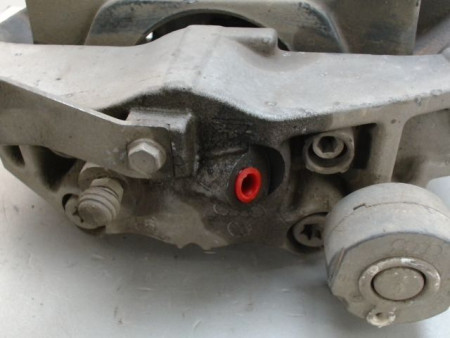 ETRIER DE FREIN AVANT DROIT VOLKSWAGEN GOLF