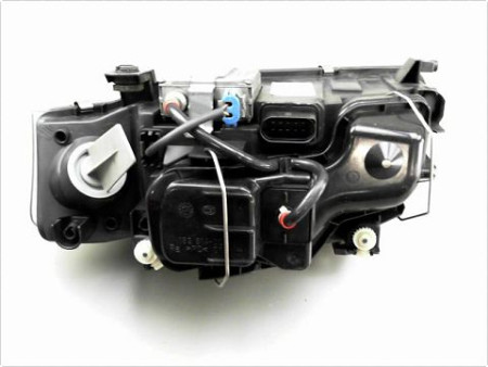 PHARE DROIT AUDI A6 2001-2004
