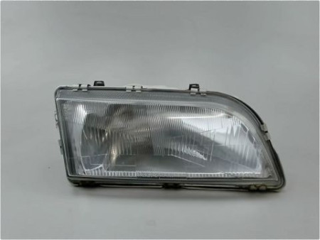 PHARE DROIT VOLVO V40