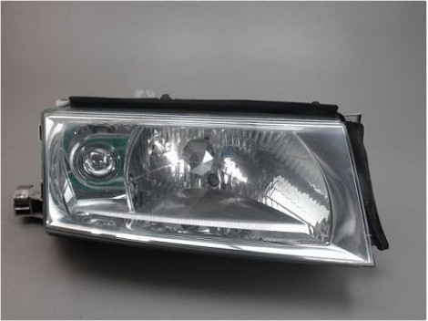 PHARE DROIT SKODA OCTAVIA