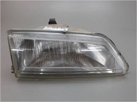 PHARE DROIT PEUGEOT 106