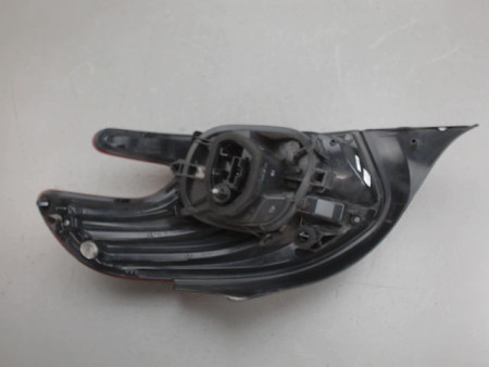 FEU ARRIERE GAUCHE  PEUGEOT 208