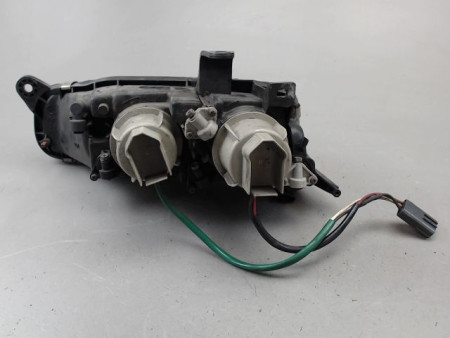 PHARE DROIT MAZDA 323