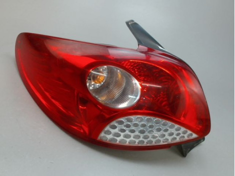 FEU ARRIERE GAUCHE  PEUGEOT 206