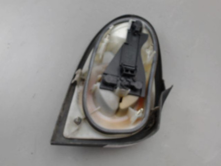 FEU ARRIERE DROIT RENAULT MEGANE