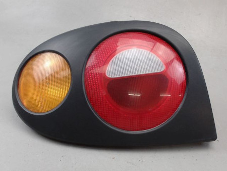 FEU ARRIERE GAUCHE  RENAULT MEGANE