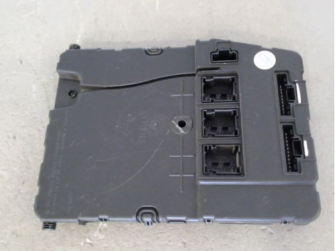 BOITIER GESTION HABITACLE RENAULT MEGANE