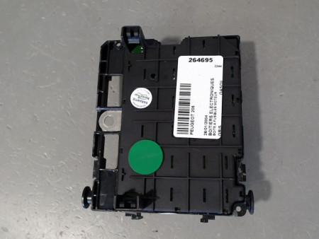 BOITE A FUSIBLES PEUGEOT 206