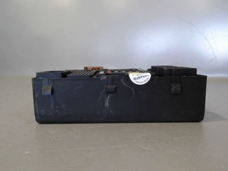 BOITE A FUSIBLES RENAULT GRAND SCENIC III 09-11