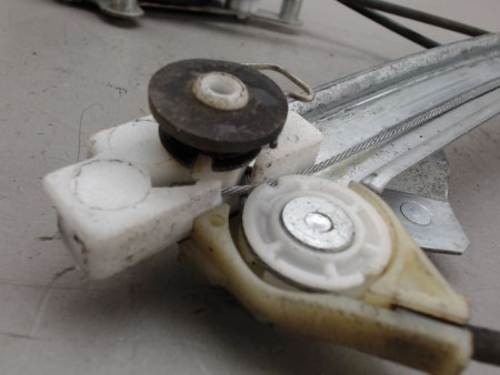 MECANISME LEVE-GLACE ARRIERE DROIT PEUGEOT 306