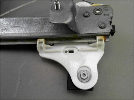 MECANISME LEVE-GLACE ARRIERE DROIT RENAULT CLIO IV 12-16
