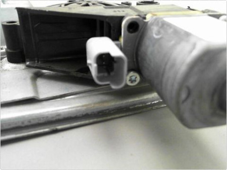 MECANISME LEVE-GLACE AVANT DROIT PEUGEOT 208 PH2 2015-