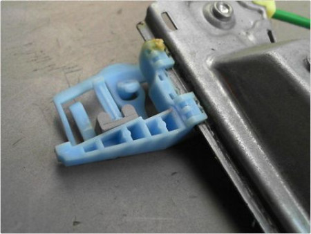 MECANISME LEVE-GLACE AVANT DROIT OPEL CORSA (D) PH2 11-15