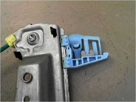 MECANISME LEVE-GLACE AVANT DROIT OPEL CORSA (D) PH2 11-15