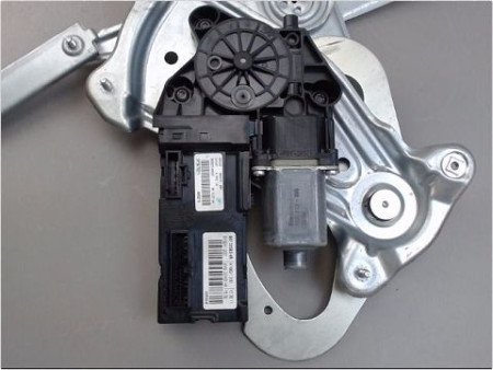 MECANISME LEVE-GLACE AVANT GAUCHE RENAULT MEGANE III COUPE 08-12