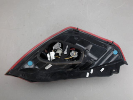 FEU ARRIERE DROIT FORD FIESTA